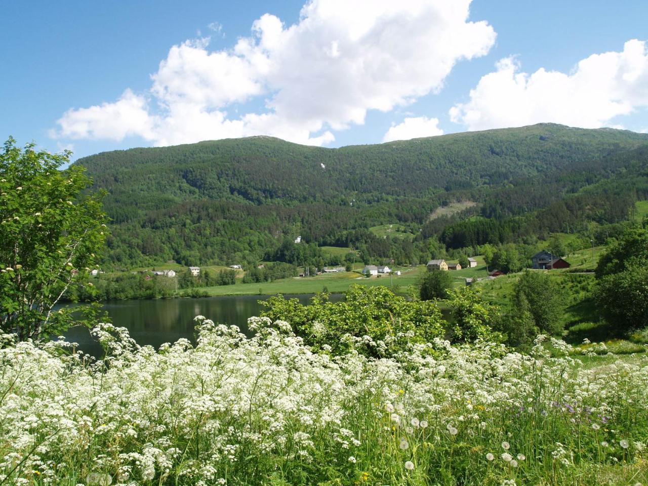5 Bedrooms, Large Apartment With Nice View And Nature Herand Exterior photo